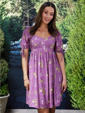 Her universe/boxluch Tangled disney Tie-Sleeve Women’s Dress